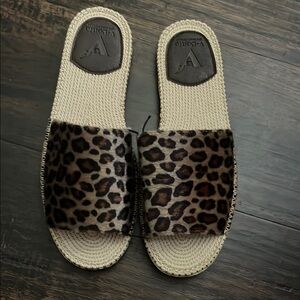 NWT women’s slides size 41